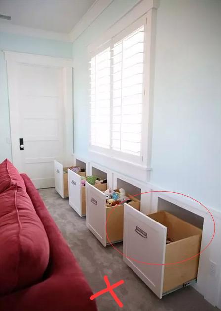 再三提醒，这种错误凿墙开柜对房子没有好处我嘴皮子都说起泡了