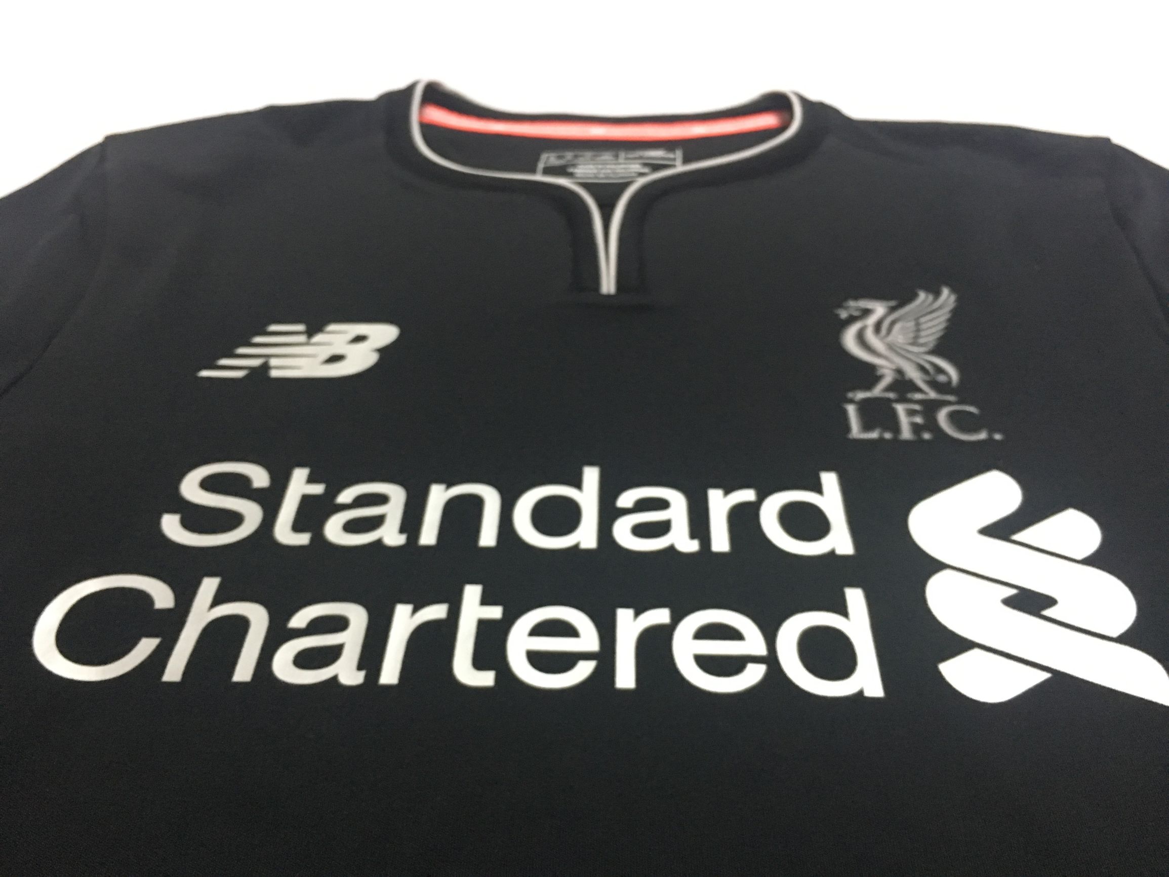 利物浦19-20欧冠客场球衣,利物浦1819赛季主场客场球衣