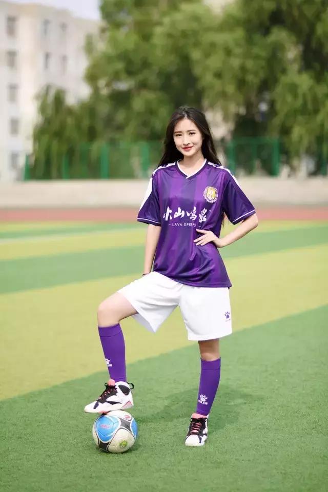 助力奥运美女模特足球队亮相哈尔滨