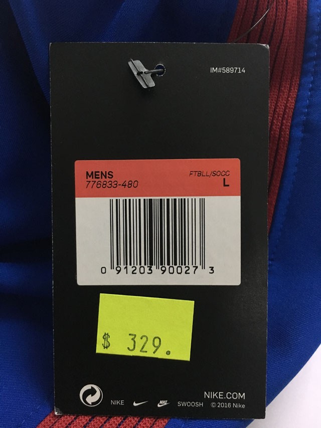 梅西牛仔短裤,梅西首秀穿的t恤