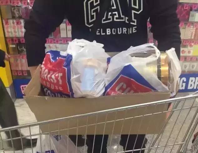 是什么让40000华人把澳洲药房搬空?甚至连仓库也不放过!