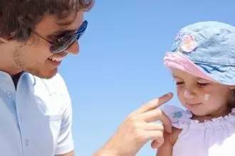 宝宝防晒那些事儿及防晒霜推荐,夏日必备防晒要从宝宝做起