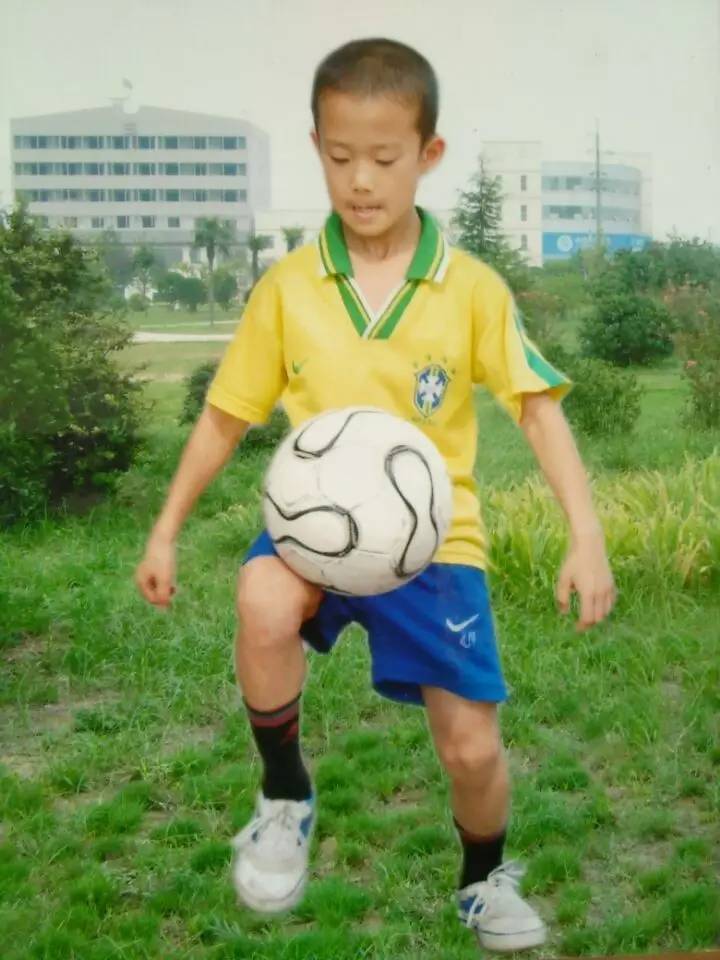 骄傲中超唯一00后是咱咸阳娃，来看张ok的少年足球生涯