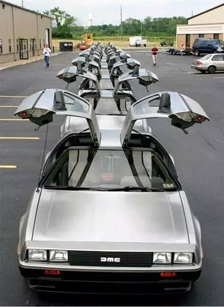 复古鸥翼门最便宜的车,最具性价比的鸥翼门汽车