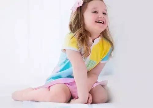 坐姿不正确可以导致身体畸形吗,儿童w型坐姿可以吗