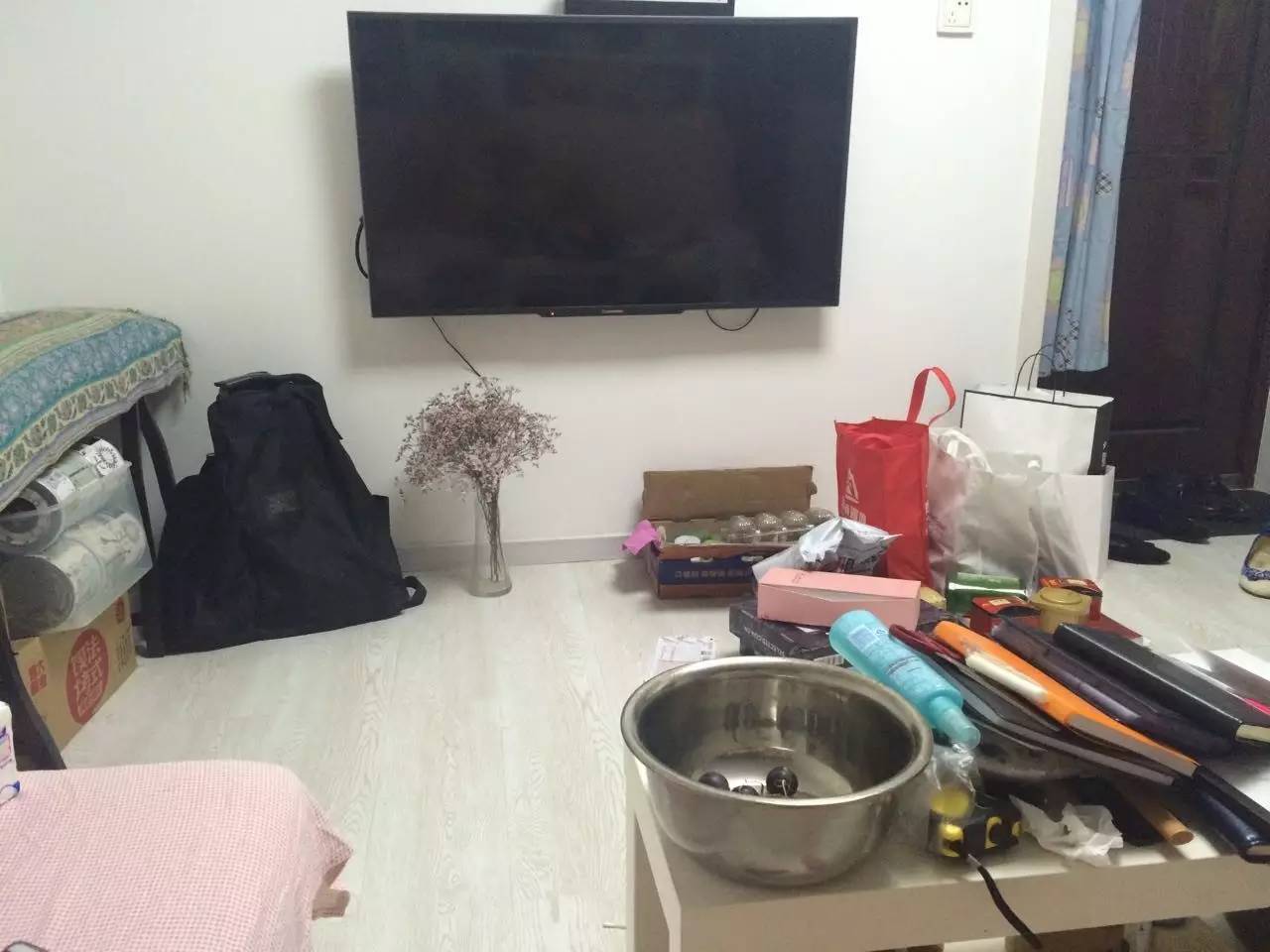 花小钱办大事为客厅“整容”的11件物品