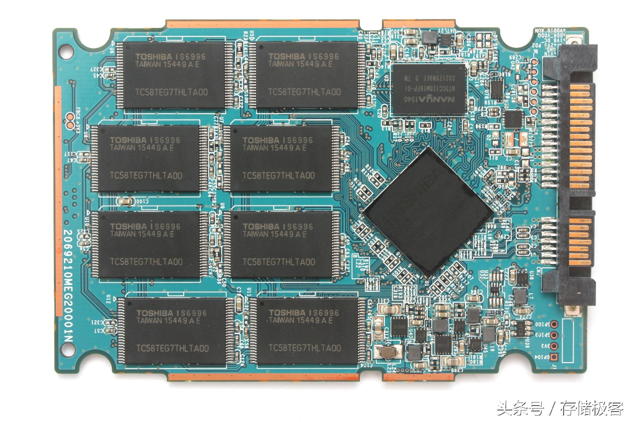 东芝q300固态硬盘速度,q300固态