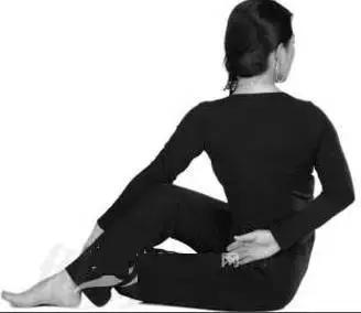 瑜伽让您的卵巢得到放松