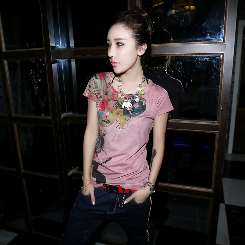 好搭款t恤必备款,穿搭中的万金油单品