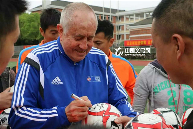 发展校园足球成就中国梦想的方案,发展校园足球成就足球梦想