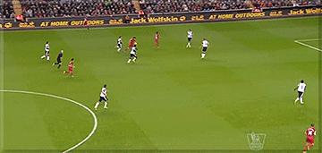 苏亚雷斯凌空斩绝杀,苏亚雷斯不触球转身过人