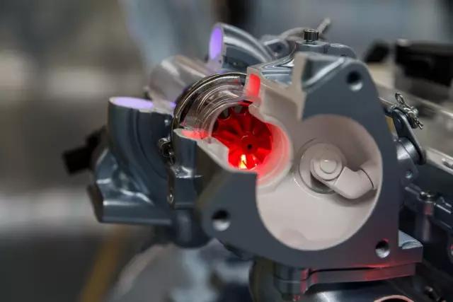 “最美SUV”的中国芯解析吉利博越1.8TD发动机