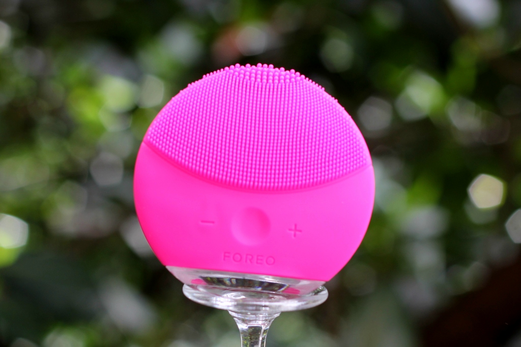 频繁“打飞的”，必备技能为面子形象工程背书