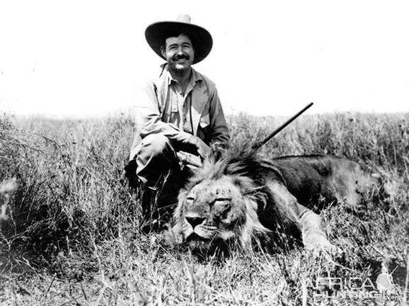 “老爹”海明威诞辰117周年,聊聊关于他鲜为人知的奇葩往事