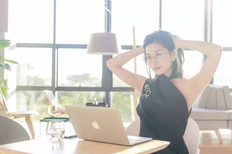 高颜值辣妈健身,健身辣妈惊艳亮相