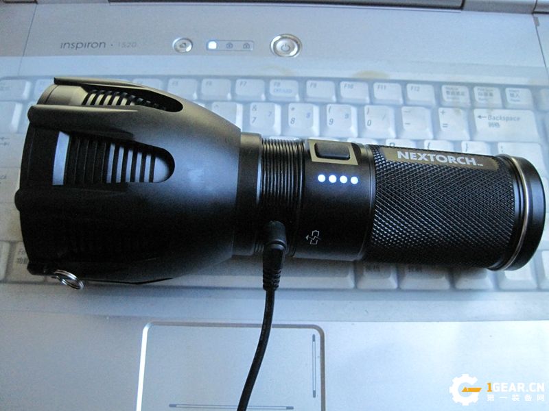 纳丽德圣火11超强光手电,纳丽德圣火30v2.0流明充电手电