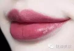 口红想要水润一点用哪一种,口红想要淡淡的红选哪种口红好