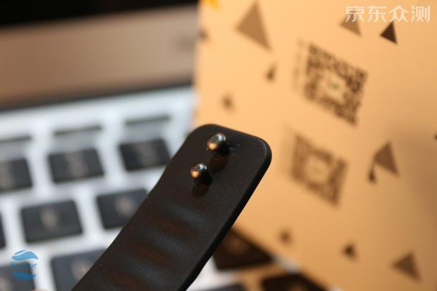 能刷门禁卡公交卡的智能手环,可以扫卡的智能手环