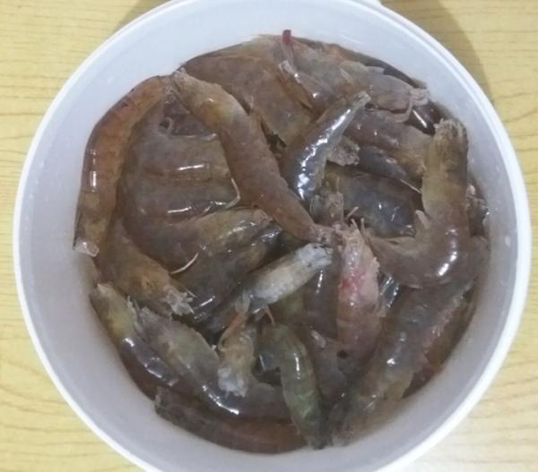 干锅虾家常做法简单好吃,干锅虾中可以放什么干锅虾配菜