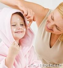 如何护理好宝宝的皮肤,怎么给宝宝身体保湿护肤呢