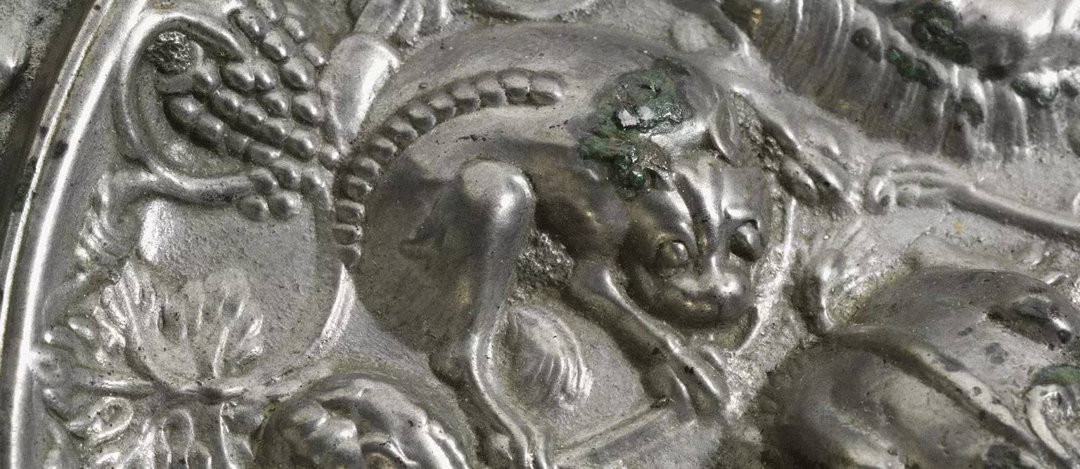 清宫皇帝们精美绝伦的镜子，朕照镜子可不只是看“帅不帅”的！