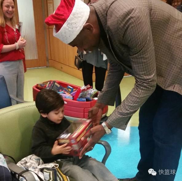 火箭22连胜火箭vs湖人,火箭22连胜姚明打了多少场