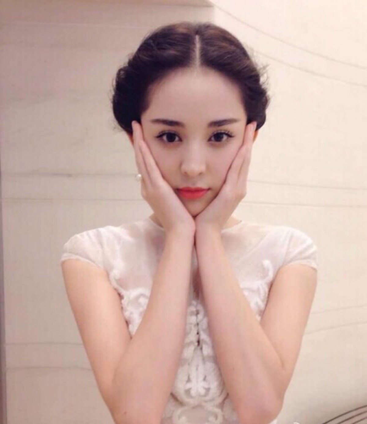 做公益的娜扎,娜扎矫情