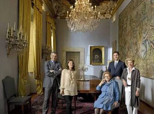 菲拉格慕业绩,菲拉格慕中古鞋