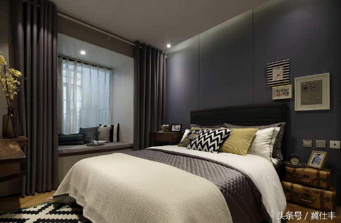 虽然很多人很喜欢这个案例,但我觉得有点乱,有点暗