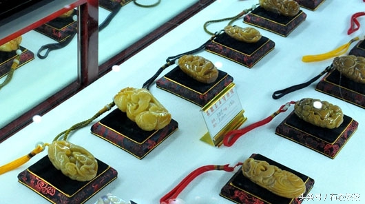 玉石的颜色有什么讲究,怎么分辨玉石的颜色和价值