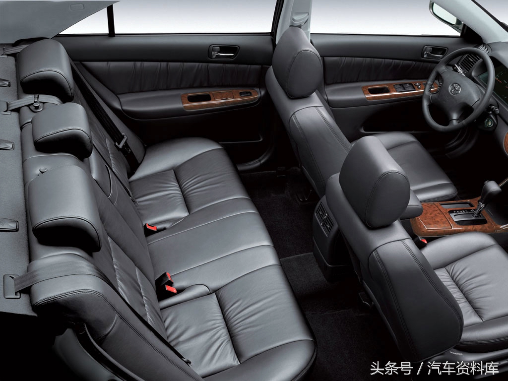 2002年丰田佳美是03款吗,2002年丰田佳美