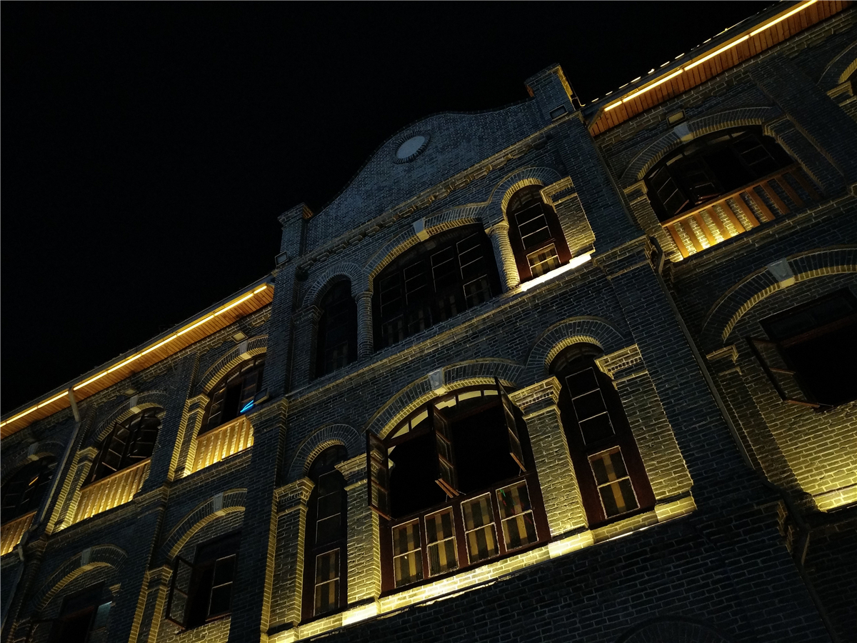 搭载骁龙820，4G+64G，跑分13万！努比亚Z11体验