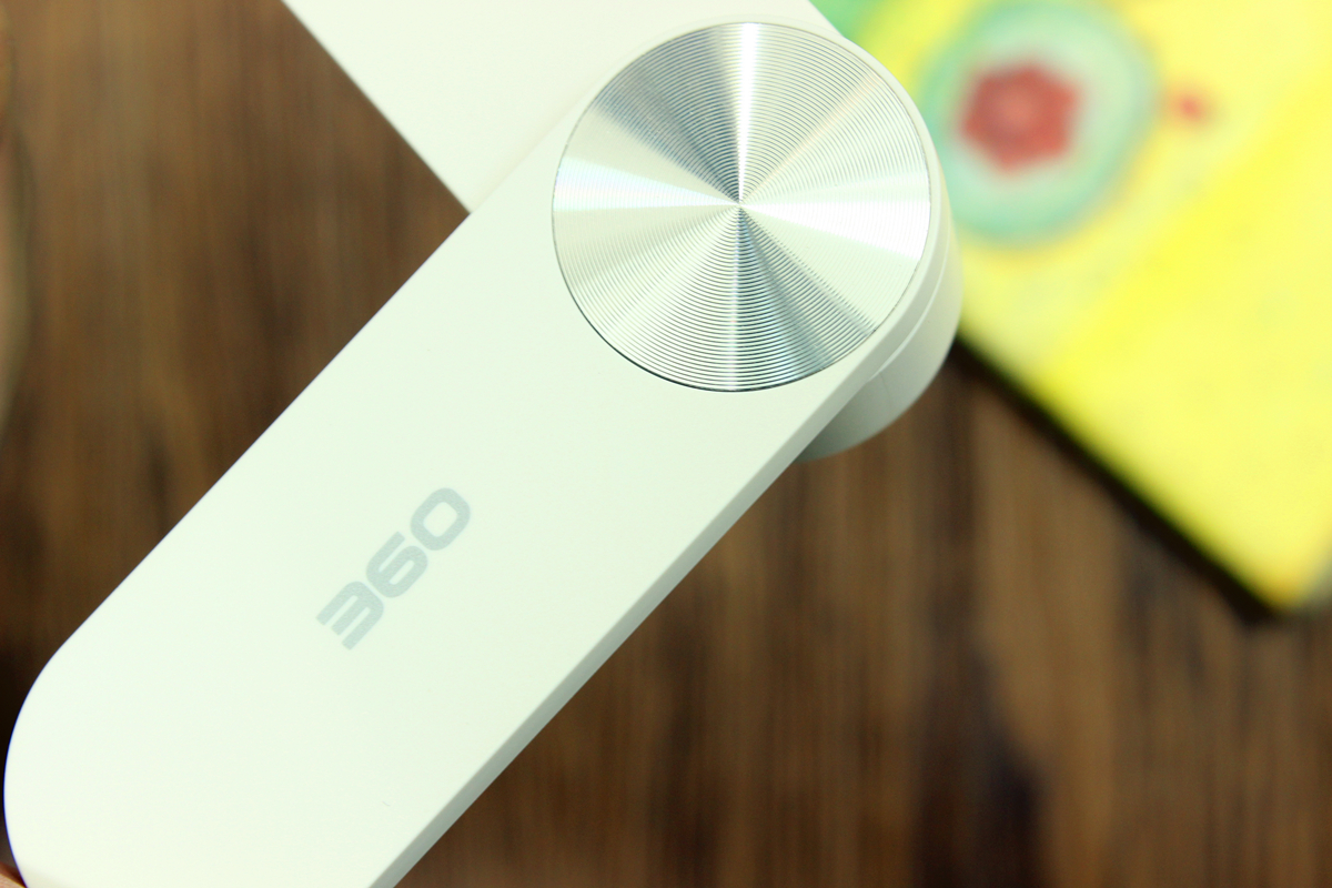 放弃自制易拉罐,360Wi-Fi信号扩展器让信号扩容更简单