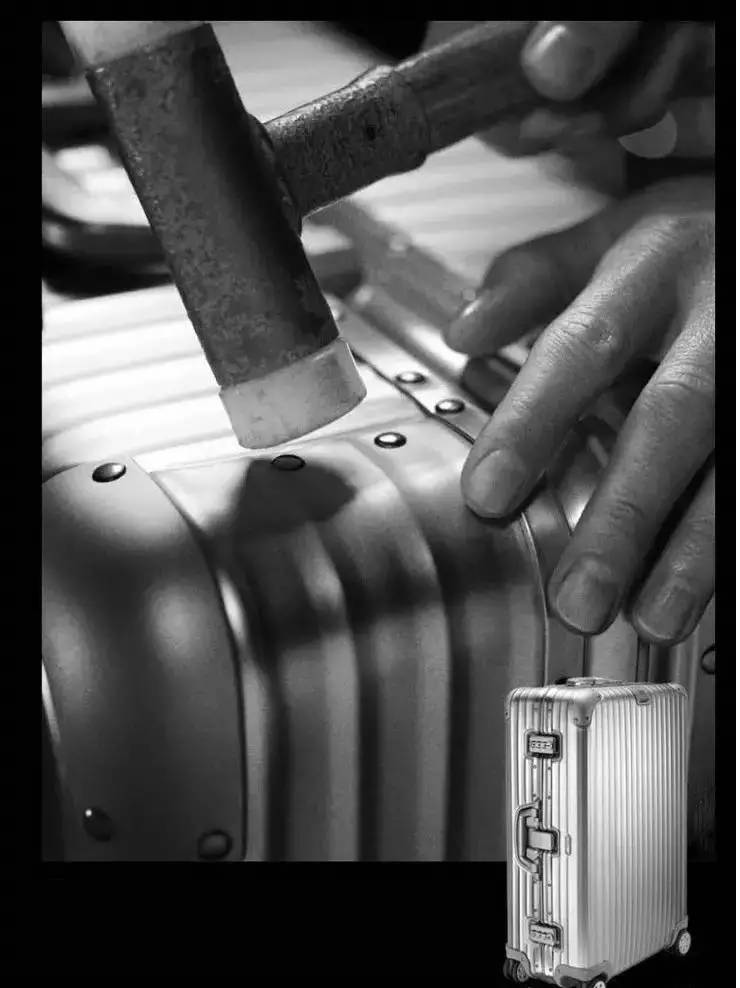 纸皮箱一个能卖多少钱,老式皮箱现在值钱吗