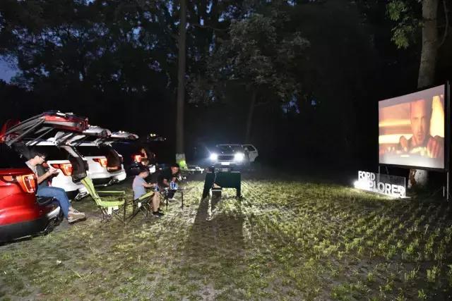 先定一个小目标，比方说先来辆福特探险者