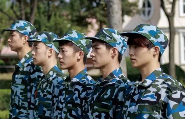 史诗级灾难片之开学,史诗级开学灾难片混剪