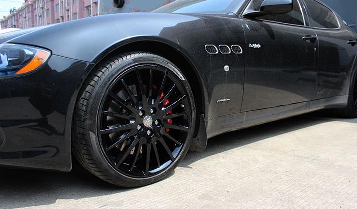 轮胎卡石子怎么抠掉,轮胎卡石子如何去除