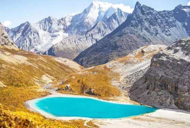 到底是去西藏还是去川西,西藏与川西这辈子总要来一趟吧