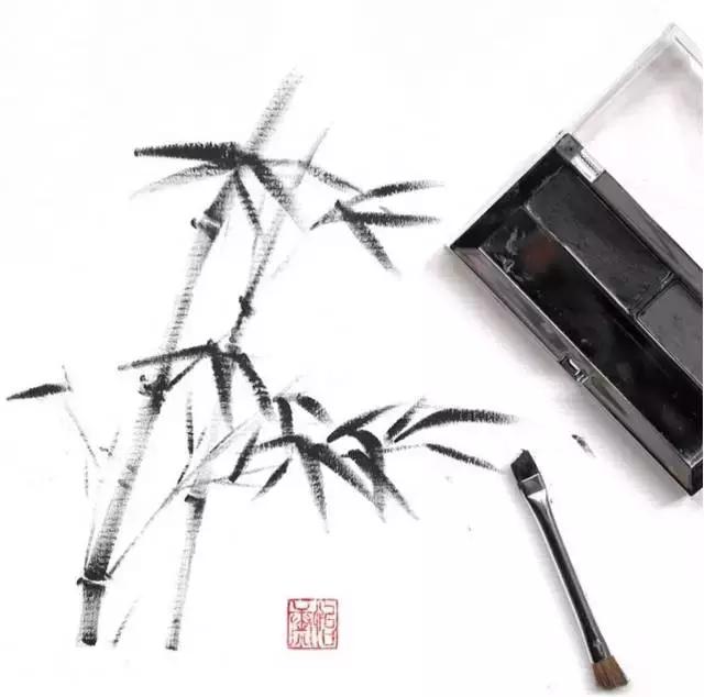 墨大华裔妹子用咖啡“泼”出周杰伦！成龙、姚明、张艺谋