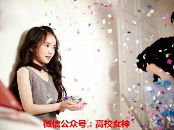 林允儿以前到现在的变化,林允儿早期的视频