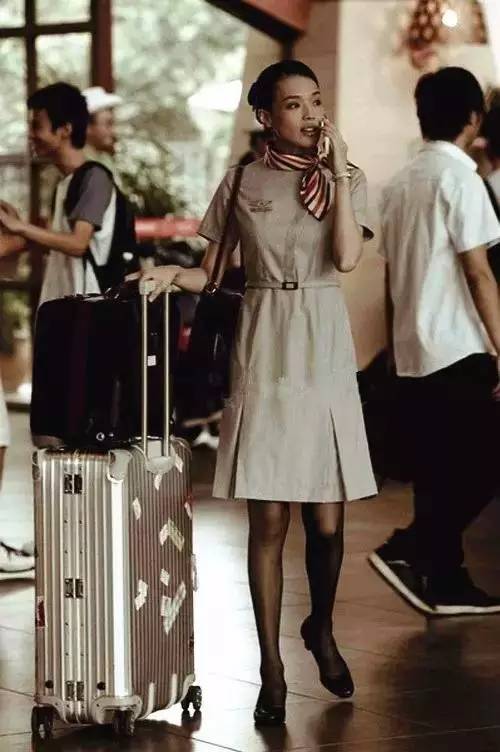 纸皮箱一个能卖多少钱,老式皮箱现在值钱吗