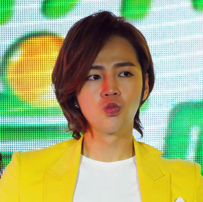 男生长发烫发和短发烫发价格,发质偏软长发长脸男生烫发