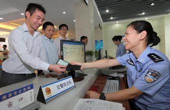 驾驶证到期车管所周六可以办理吗,驾驶证到期是到交警队还是车管所