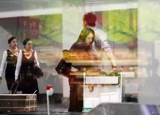 董璇和女儿的最新照片,董璇和女儿全照