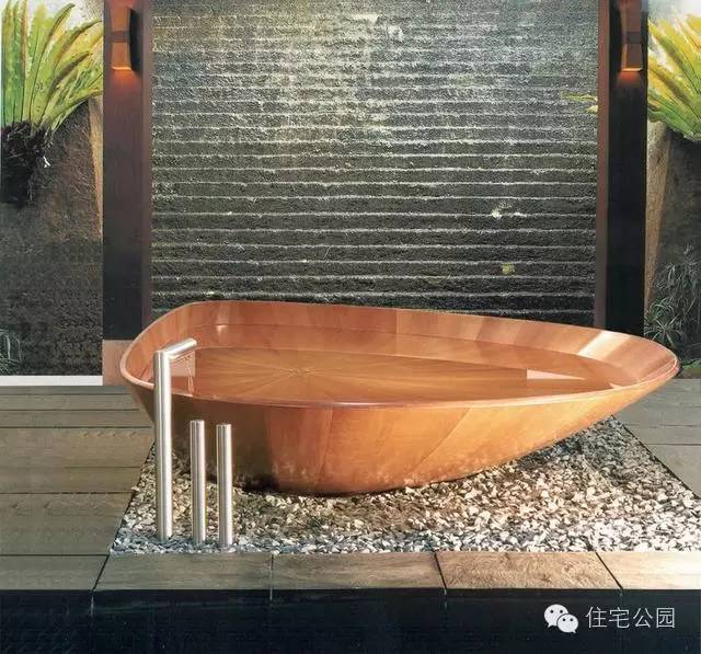 卫生间浴缸木头设计效果图,温泉式浴缸装修