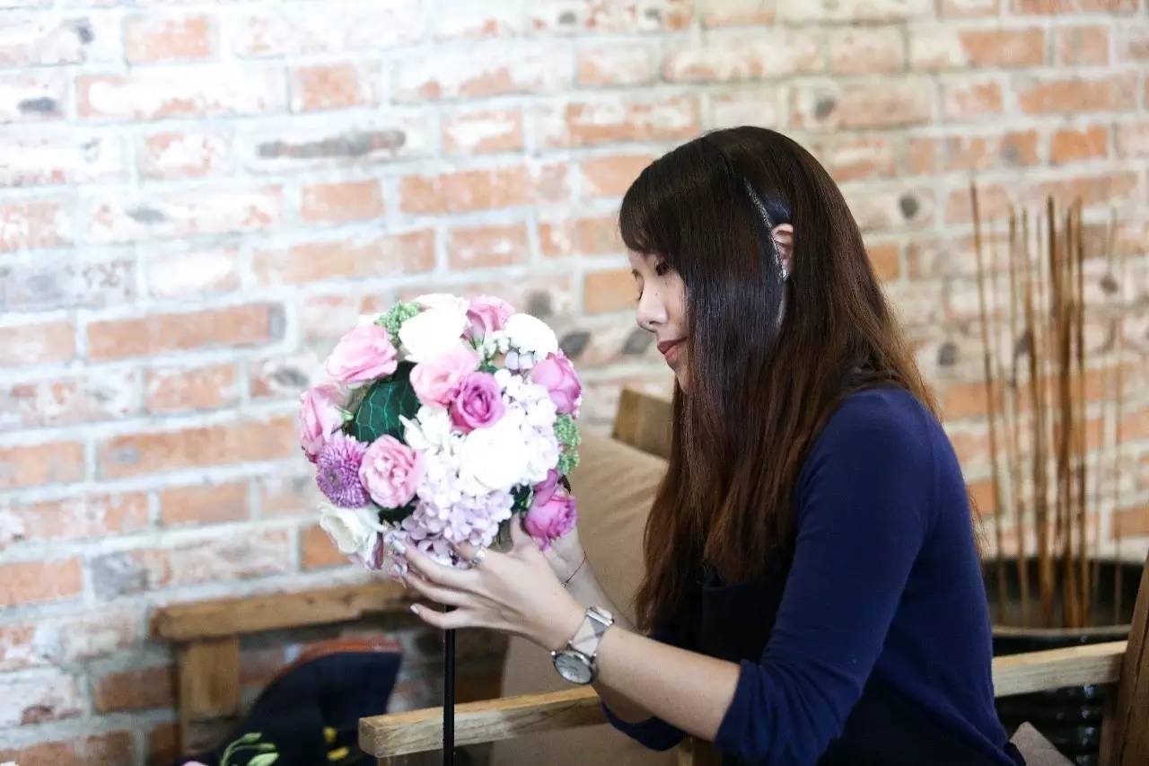 一场浪漫的纯欧风婚礼,洛可可欧式复古婚礼