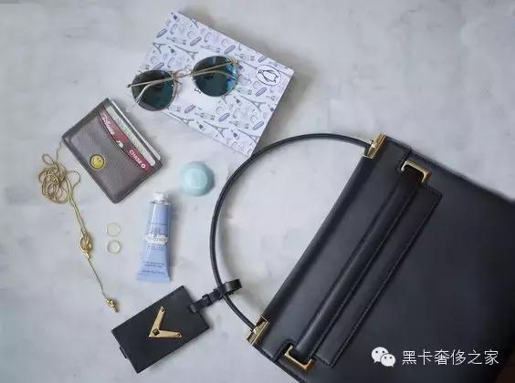 职场不输阵女生上班要背什么包?