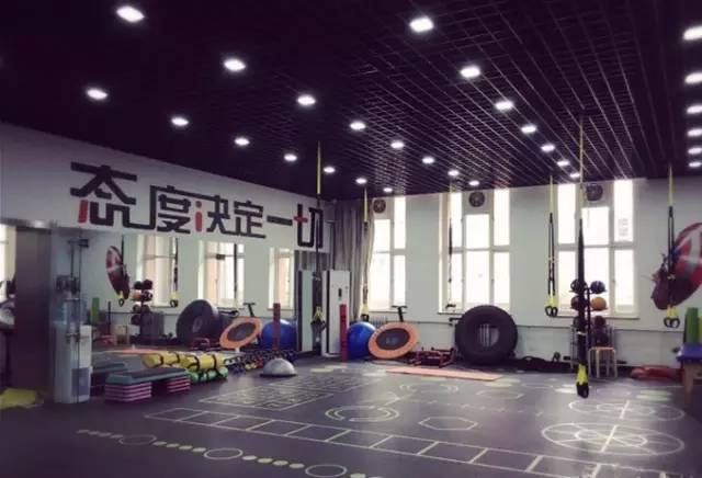 器械最多最全的健身房,健身设备最全的健身房