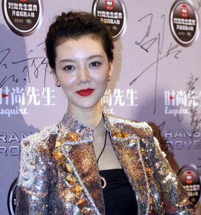 气质太好曾被惊为天人,如今变化不大却被吐槽好丑!