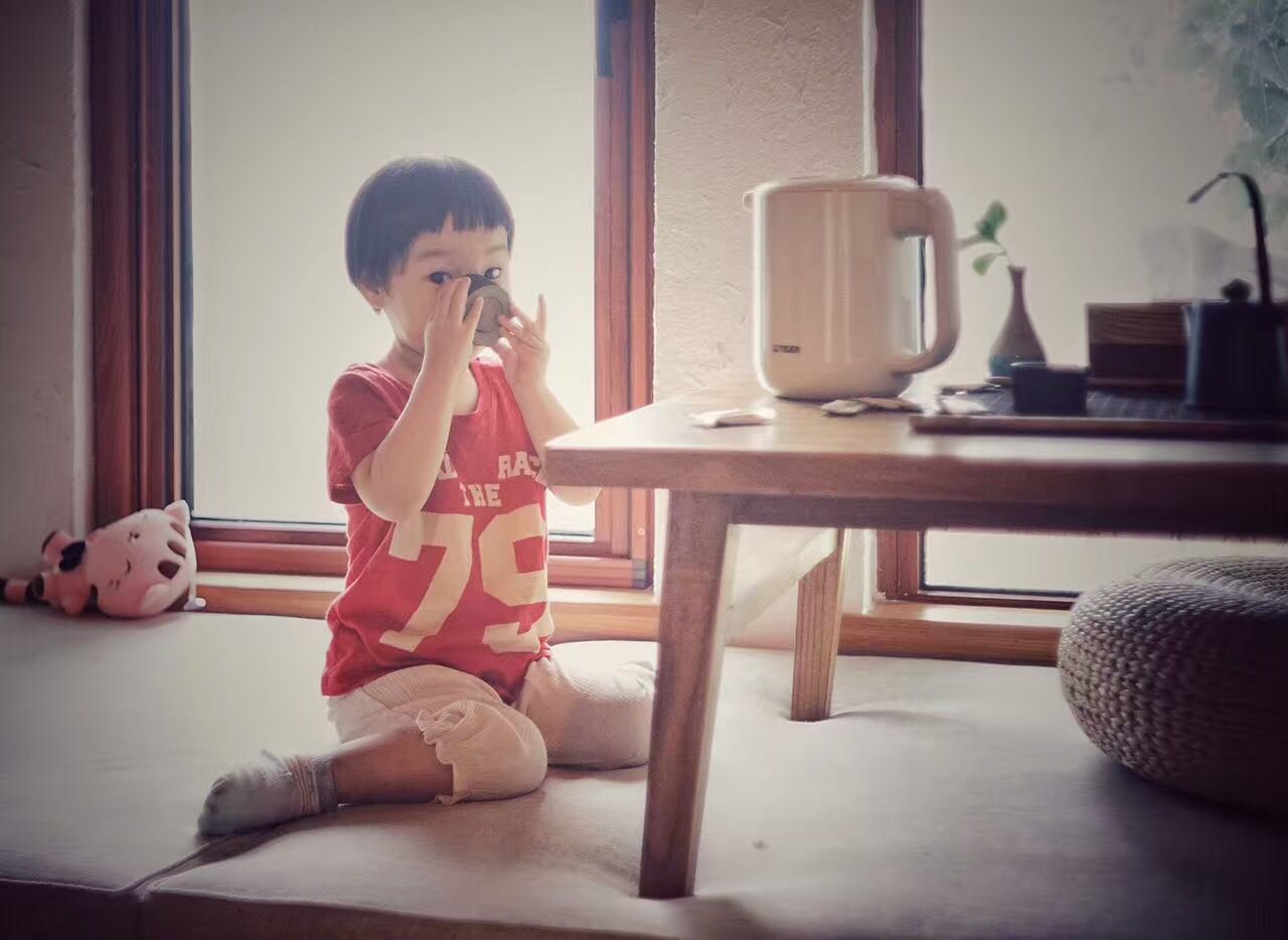 放慢脚步，带孩子住一晚农庄，骑一会儿马